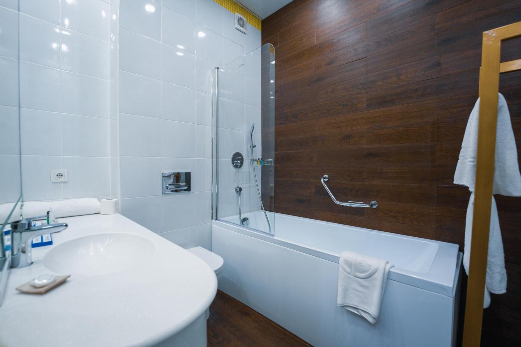Kazzhol Park Hotel אלמטי מראה חיצוני תמונה
