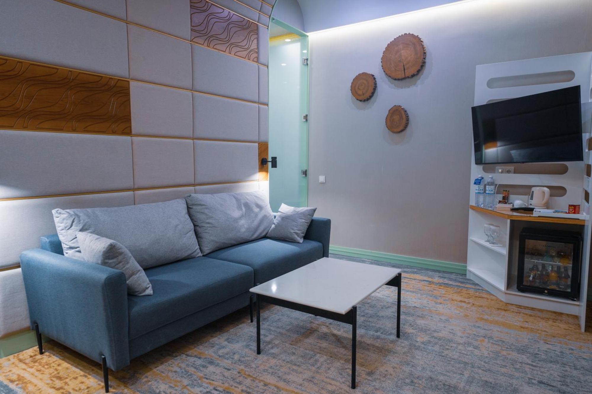 Kazzhol Park Hotel אלמטי מראה חיצוני תמונה