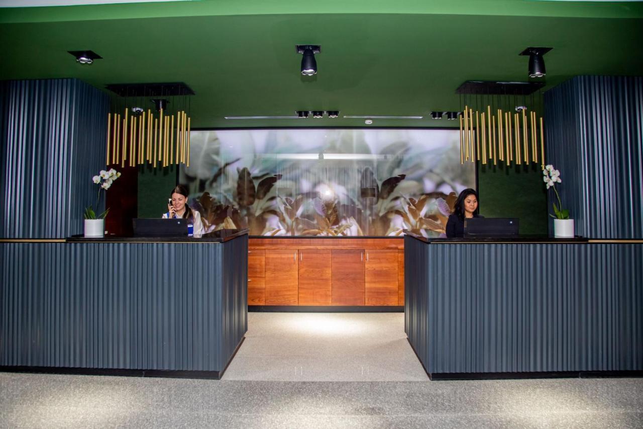 Kazzhol Park Hotel אלמטי מראה חיצוני תמונה