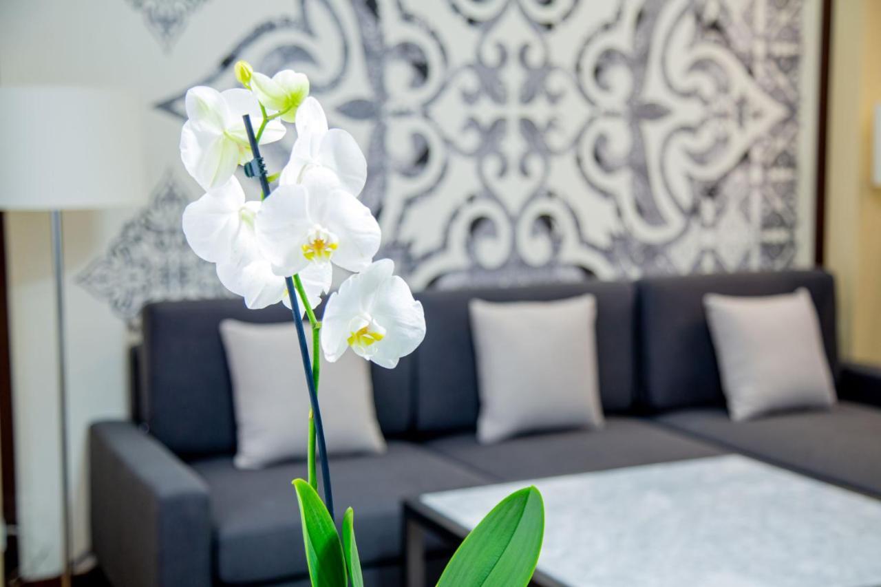 Kazzhol Park Hotel אלמטי מראה חיצוני תמונה