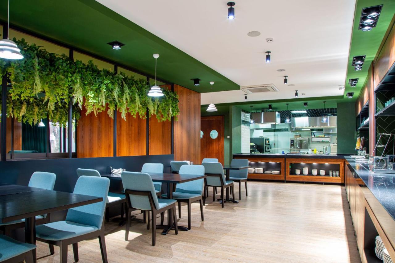 Kazzhol Park Hotel אלמטי מראה חיצוני תמונה