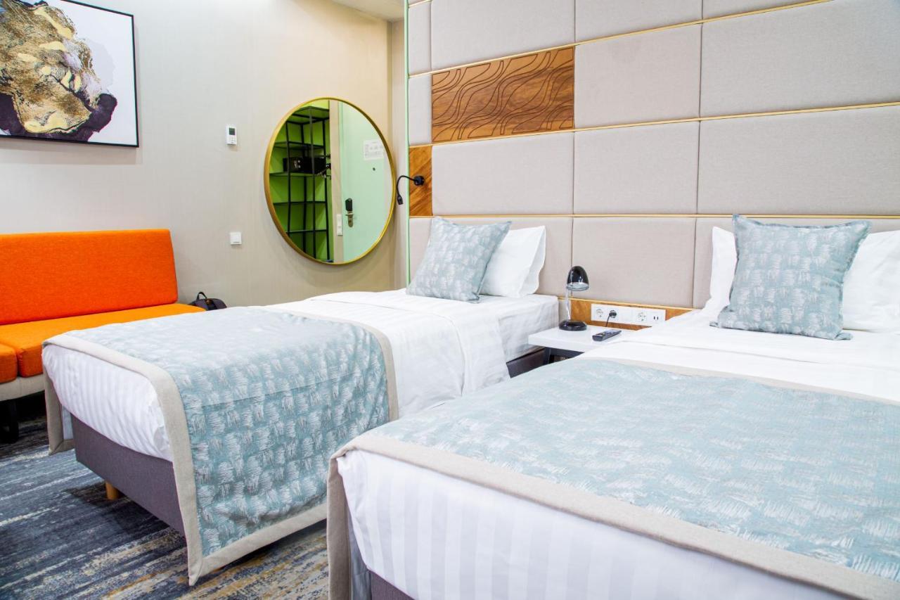 Kazzhol Park Hotel אלמטי מראה חיצוני תמונה
